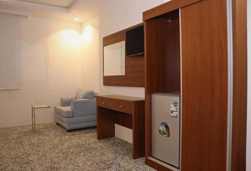 이코노미 룸, فندق برايت