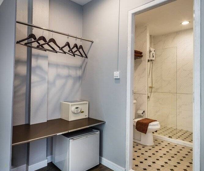Quarto Deluxe, At Hua Lamphong