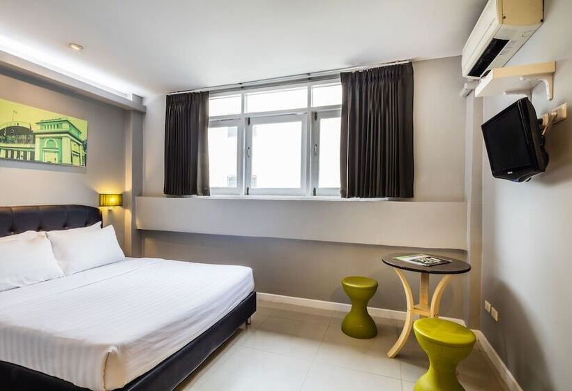 Quarto Estandar, At Hua Lamphong