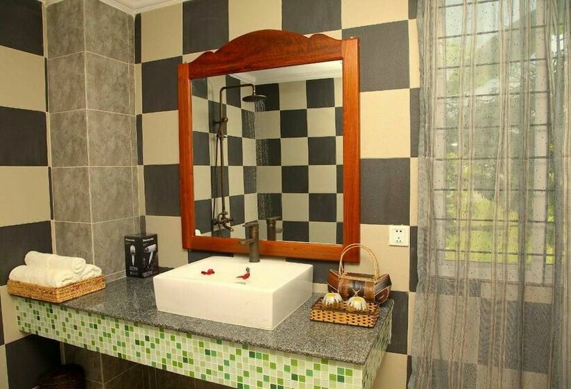Номер Premium Вид на Бассейн, Delux Villa