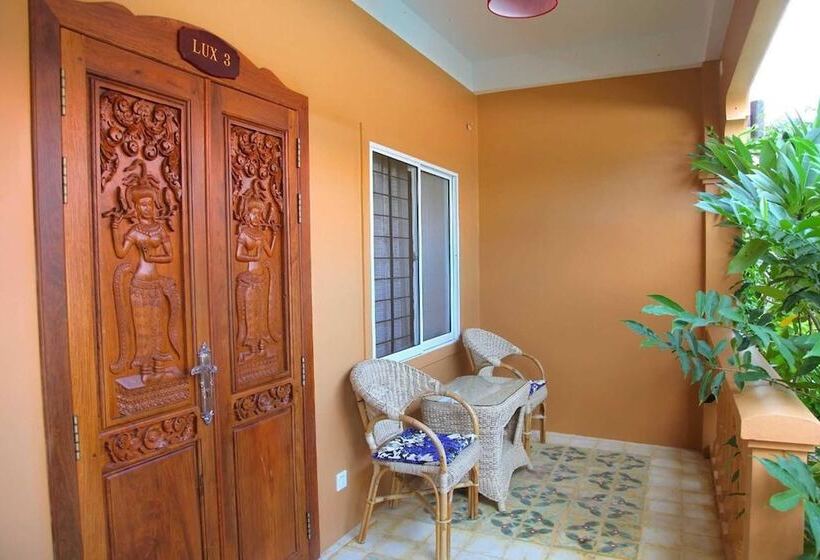 Номер Классический Вид на Бассейн, Delux Villa
