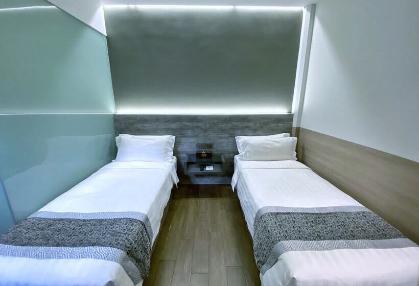 اتاق خانوادگی, Bliss Hotel Singapore