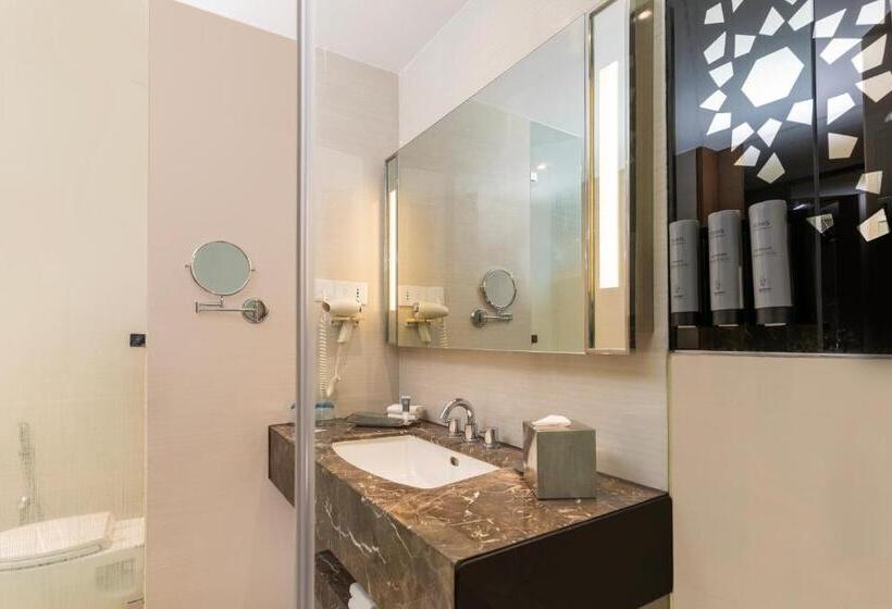 Стандартный Номер Кровать Кинг, Courtyard By Marriott Agra