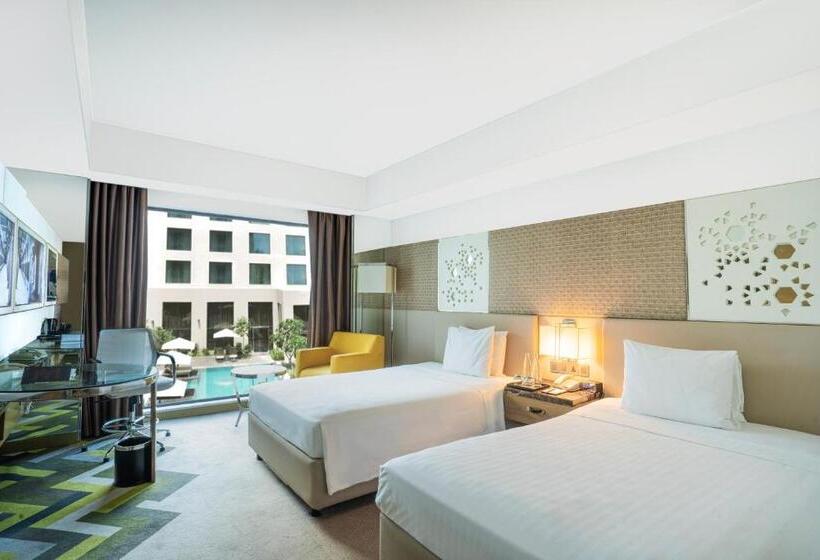 Номер Стандарт Вид на Бассейн, Courtyard By Marriott Agra