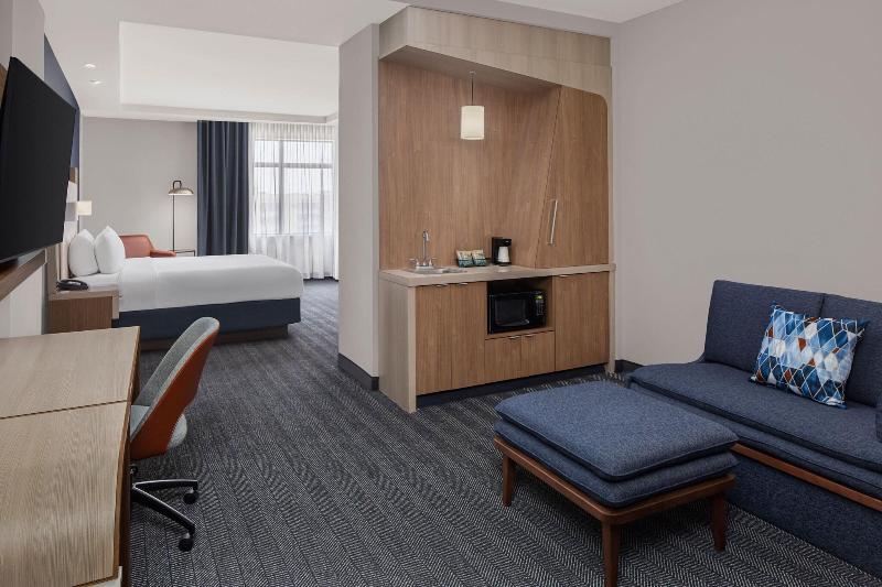 스위트 킹사이즈 침대, Courtyard By Marriott San Angelo