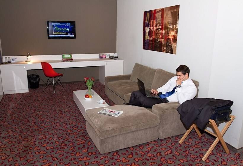 سوییت, Kongres Hotel Roca
