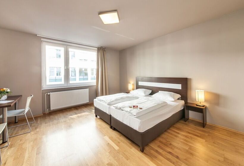 Номер Стандарт, Munique Frankfurt City