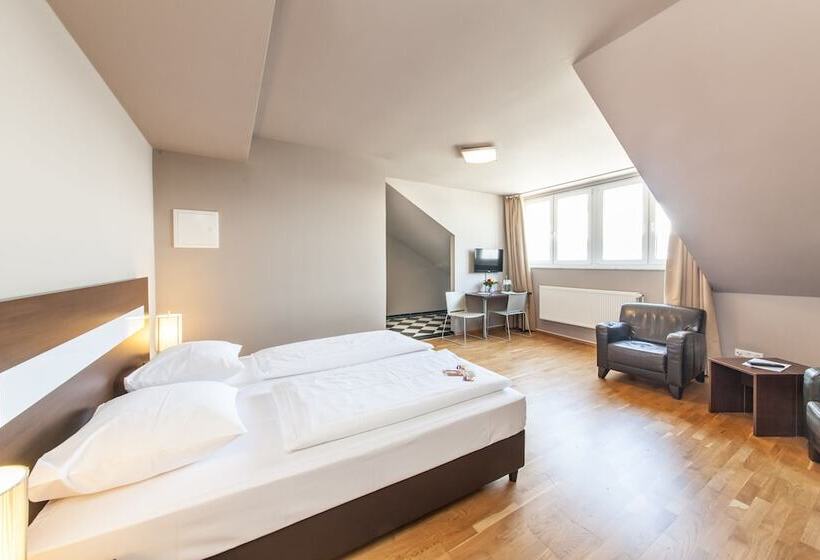 Quarto Comfort, Munique Frankfurt City