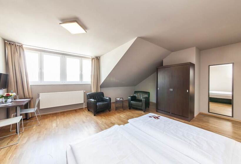 Номер Комфорт, Munique Frankfurt City