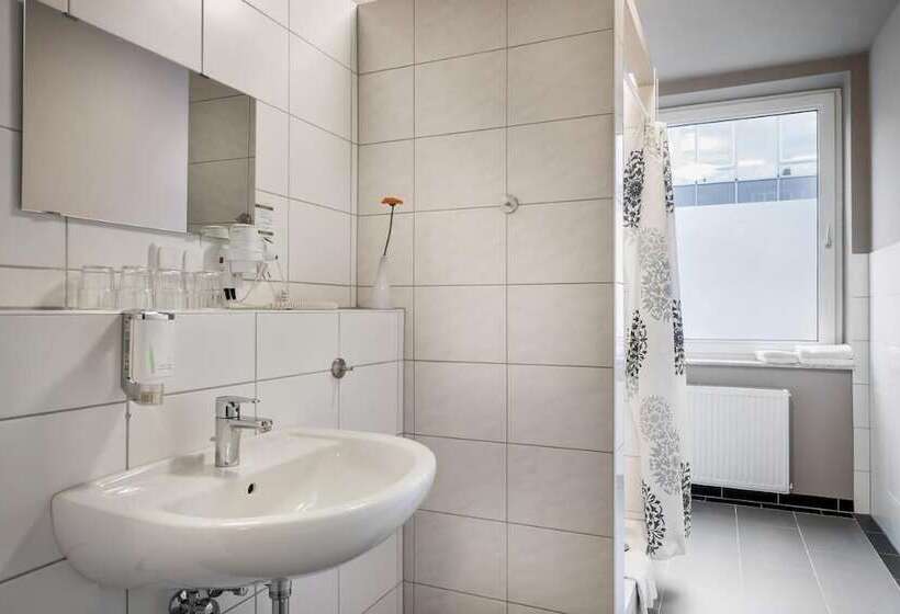 Номер Стандарт, Munique Frankfurt City