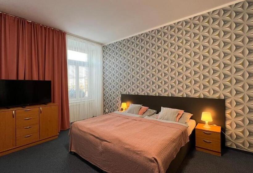 Трехместный Номер Комфорт, Wellness Penzion U Grygarů