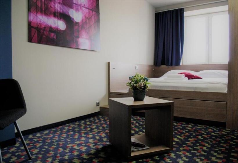 اتاق استاندارد یک نفره, Kongres Hotel Roca
