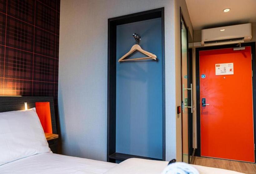 اتاق استاندارد, Easyhotel Dublin