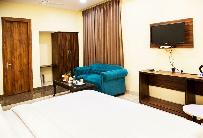 Номер Deluxe, Clarks Inn Dudhwa