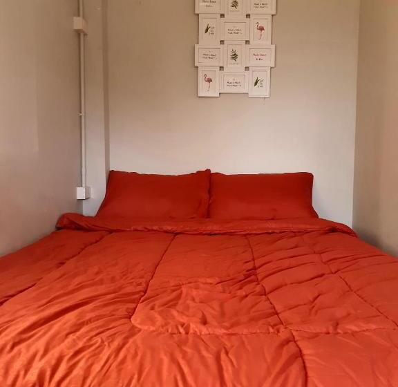 디럭스 룸, At Home Hostel