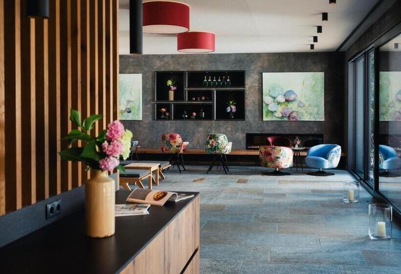 Полулюкс Вид на Горы, Landgasthof Hotel Linde