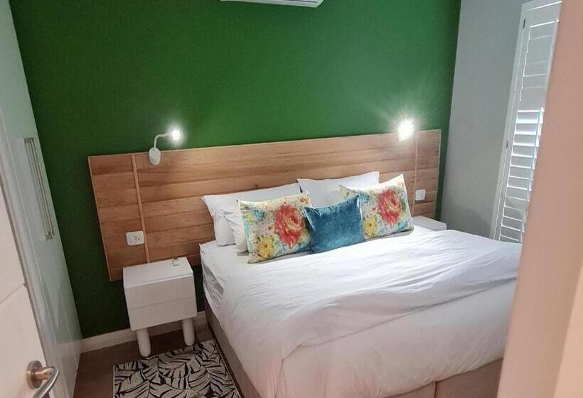 스탠다드 룸 킹사이즈 침대, Mount Edgecombe Estate Lodge