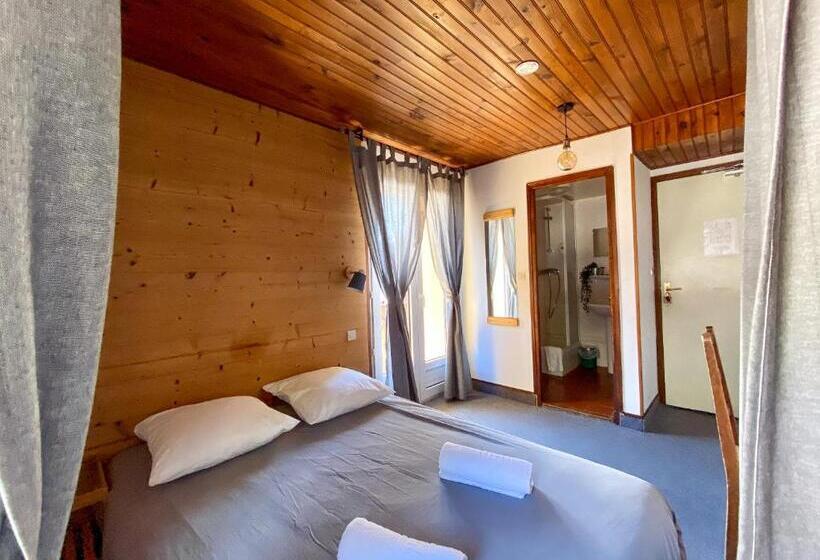 اتاق استاندارد, Doume S Lodge