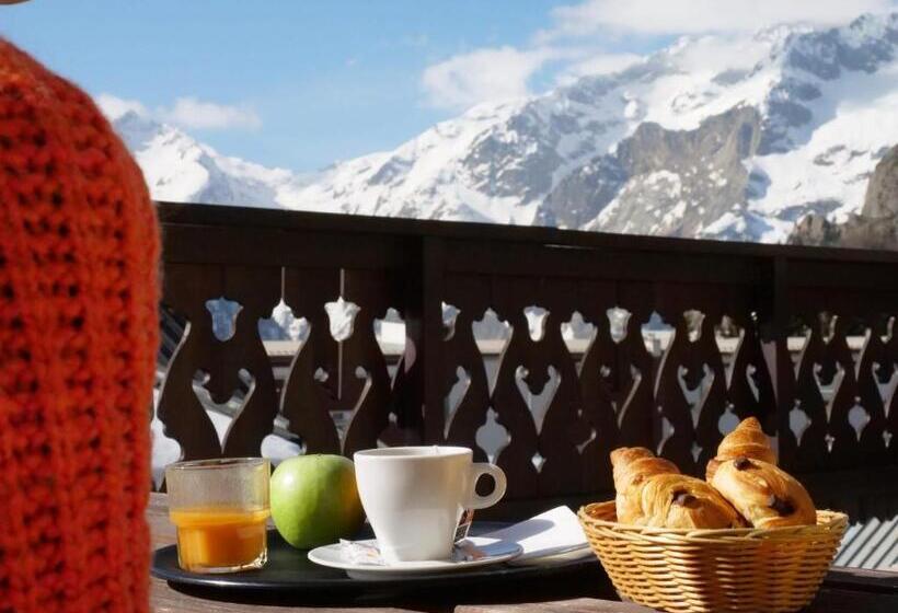 اتاق استاندارد چهار تخته, Doume S Lodge