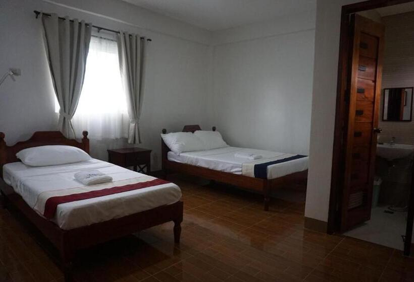 اتاق خانوادگی با چشم‌انداز کوه, Lugano Bed And Breakfast