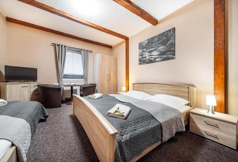 Трехместный Номер Классика, Laguna Hotel & Restaurant