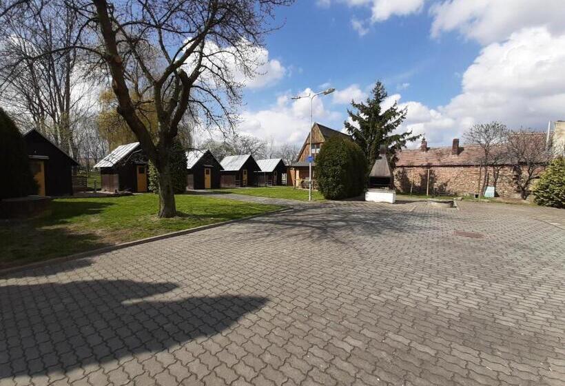 Семейный Номер, Penzion A Chatový Camp Havraníky U Np Podyjí