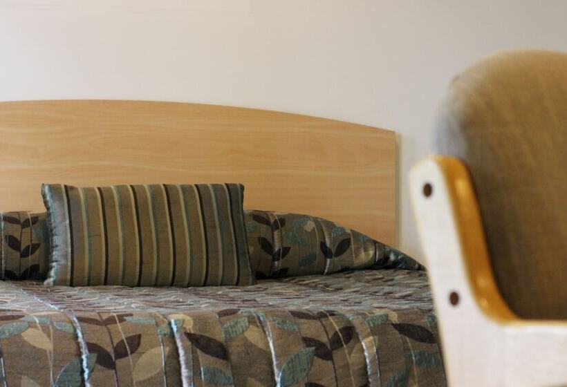 디럭스 스튜디오, Greenlane Manor Motel