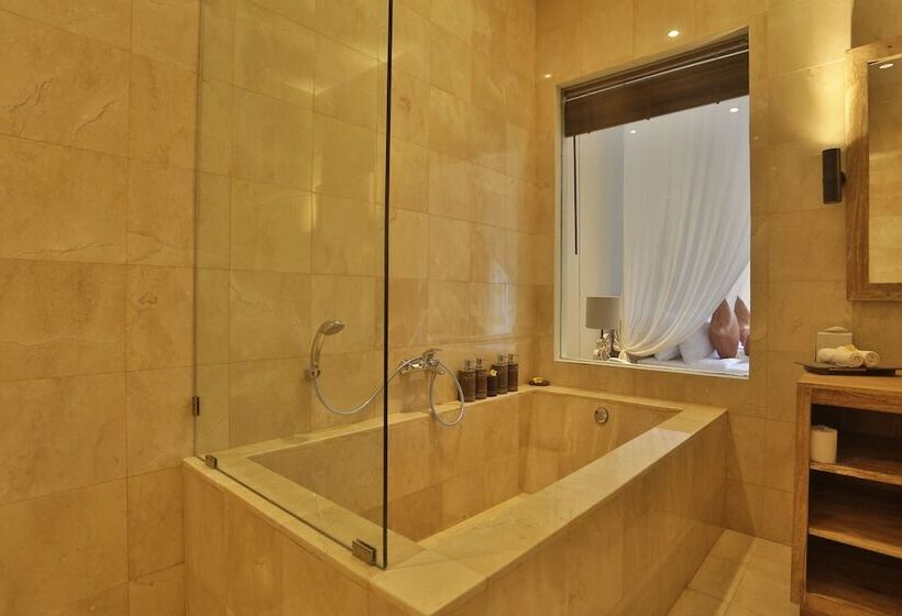 3 Bedroom Villa with Pool, Anulekha Resort And Villa