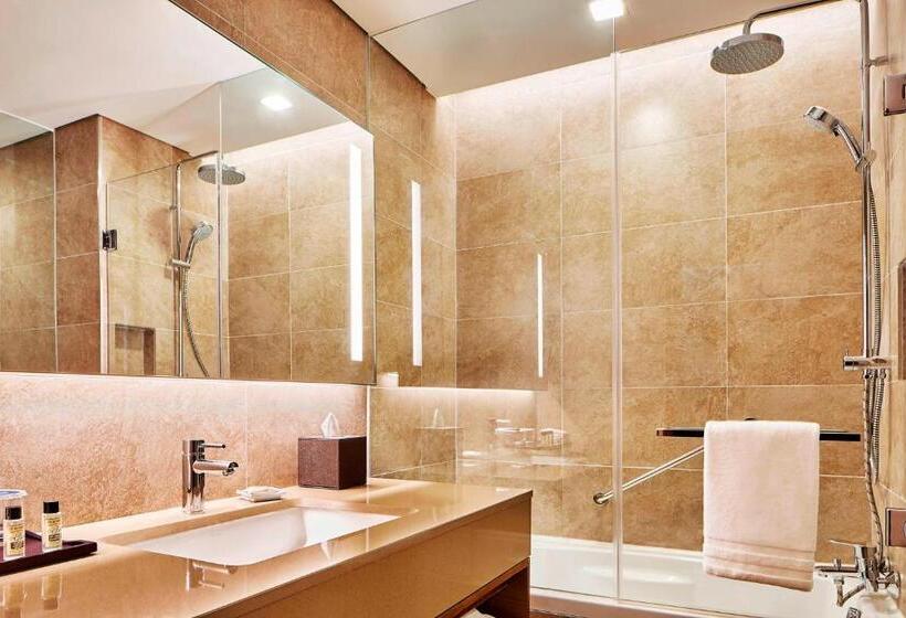 Номер Deluxe Кровать Кинг, Four Points By Sheraton Josun, Seoul Station