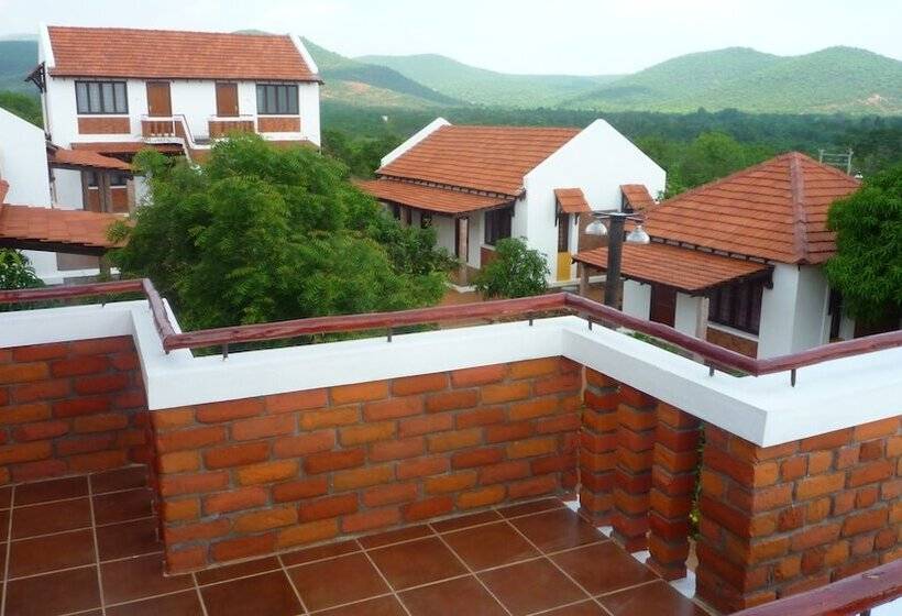 Дом 1 Спальня, Kadambavanam Ethnic Village Resort