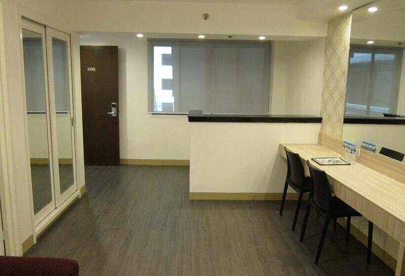标准间, The Charter House