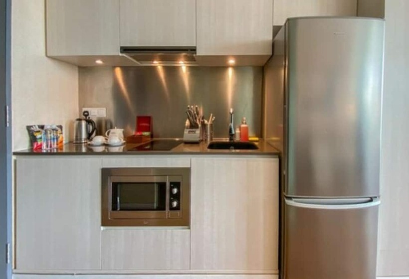 1 Bedroom Executive Apartment, St Residences Novena