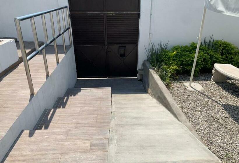 スタンダードルーム, Lofts Zaragoza