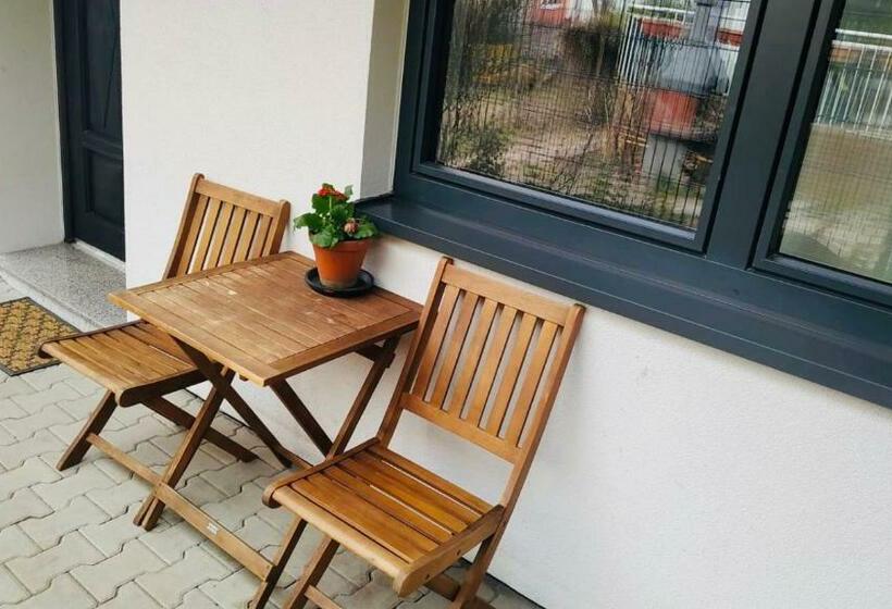 آپارتمان 1 خوابه, Apartmán Ginko I