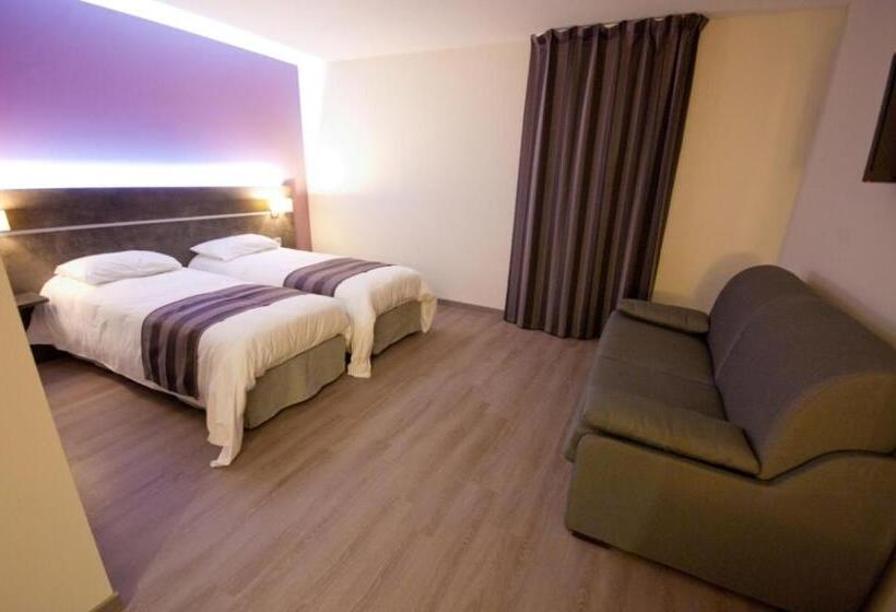 Номер Стандарт Трехместный, Brit Hotel Confort Saint Dizier
