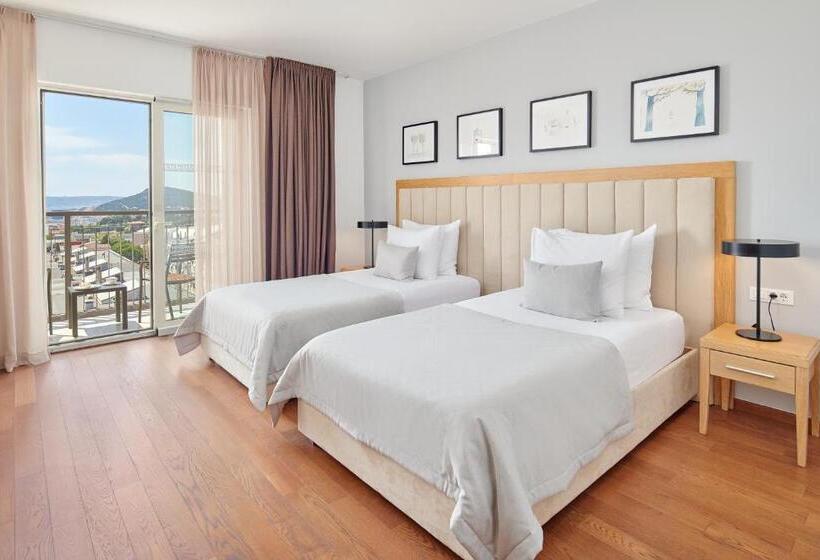 Номер Superior Вид на Море с Балконом, Dioklecijan Hotel & Residence