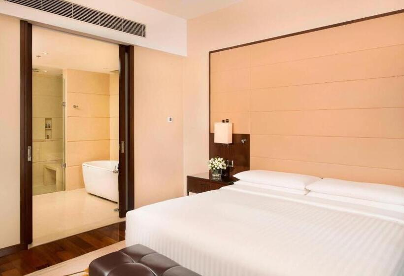 클럽 스위트, Kochi Marriott