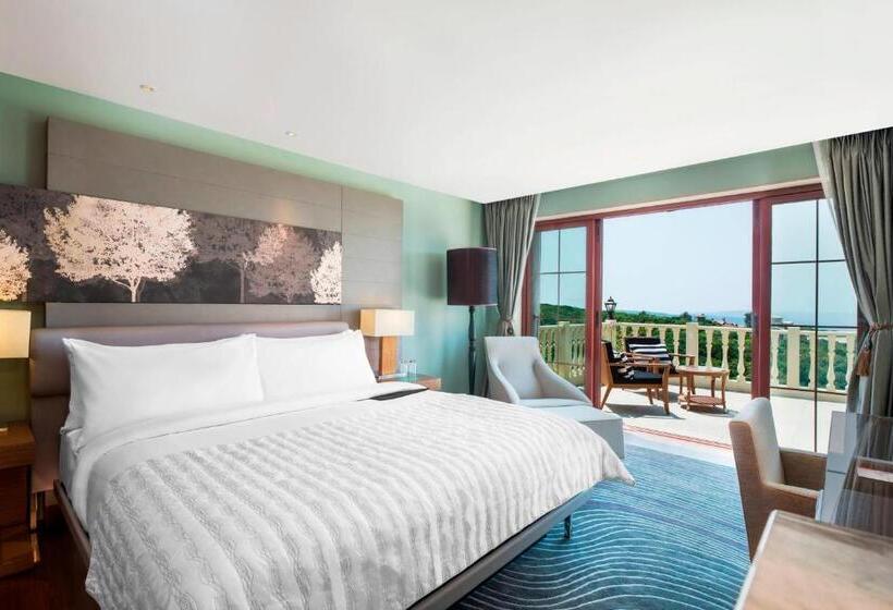 Люкс Кровать Кинг, Le Méridien Mahabaleshwar Resort & Spa