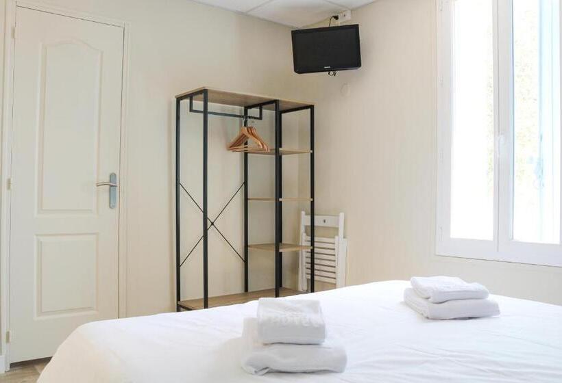 Номер Стандарт, Mon P Tit Hôtel