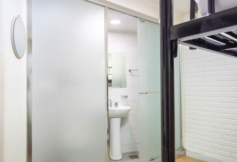 스탠다드 트리플 룸, 24 Guesthouse Dongdaemun Market