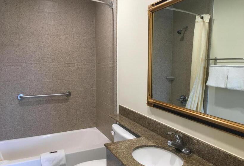 스탠다드 스튜디오, Simply Home Inn & Suites   Riverside