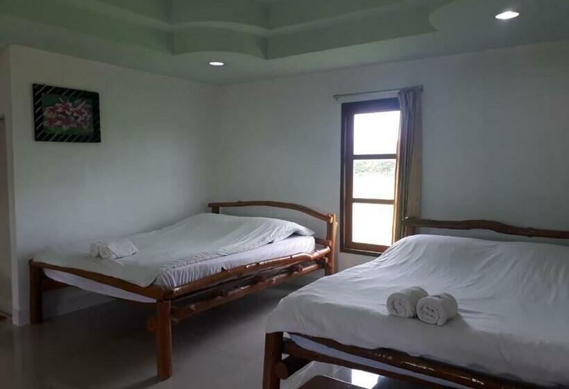 スタンダードルーム, เพชร รีสอร์ท นครไทย Phet Resort, Nakhonthai
