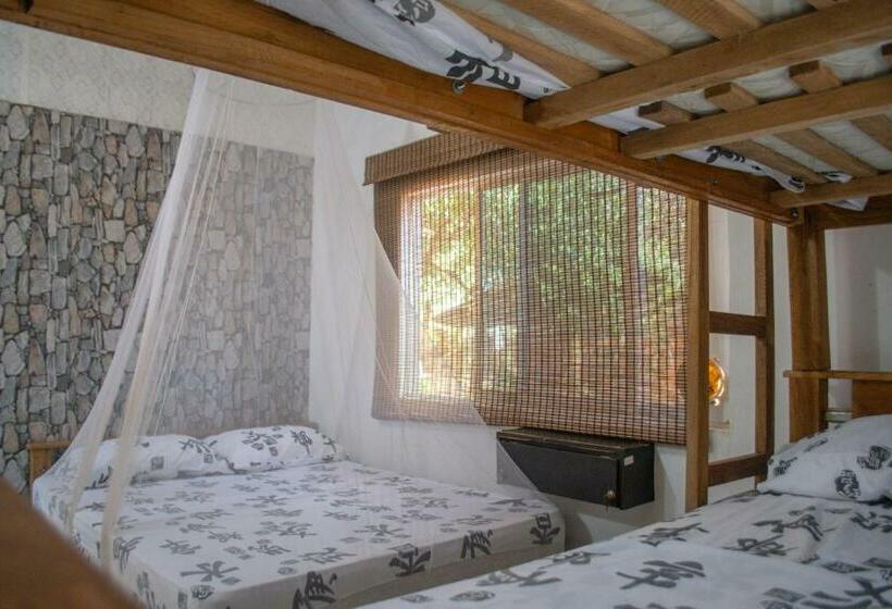 Quarto Familiar, L  Europe