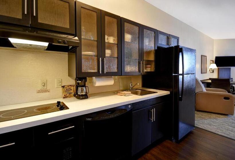 Студия Стандарт, Candlewood Suites Carrollton, An Ihg