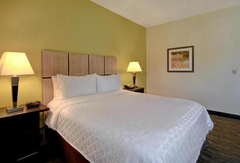 Люкс Кровать Кинг, Candlewood Suites Carrollton, An Ihg