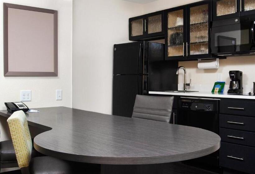 Номер Стандарт Кровать Квин Адаптированный для Инвалидов, Candlewood Suites Carrollton, An Ihg