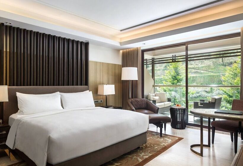 Номер Стандарт Двуспальная Кровать, Jw Marriott Mussoorie Walnut Grove Resort & Spa