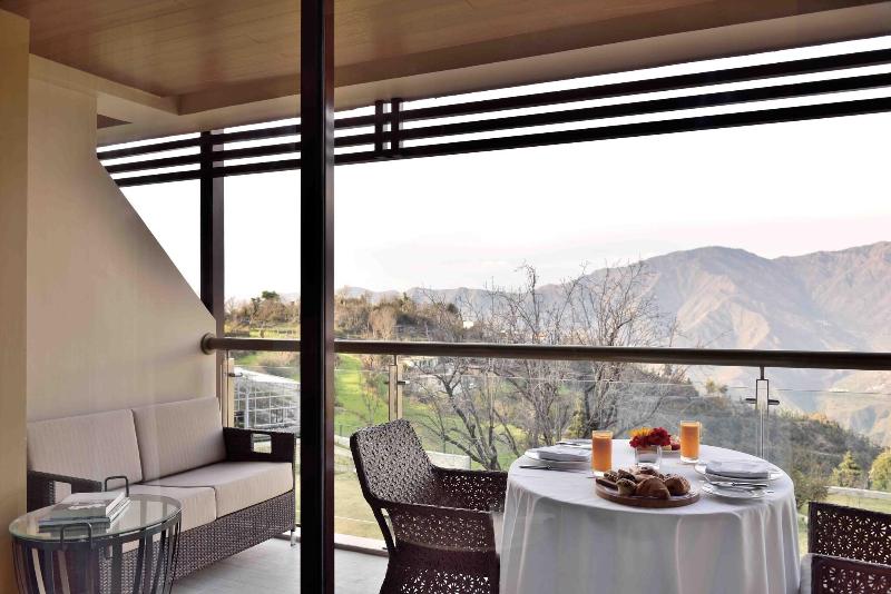 Номер Стандартный с Видом, Jw Marriott Mussoorie Walnut Grove Resort & Spa