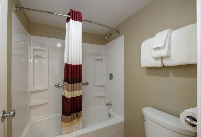 Люкс, Red Roof Inn And Suites Herkimer