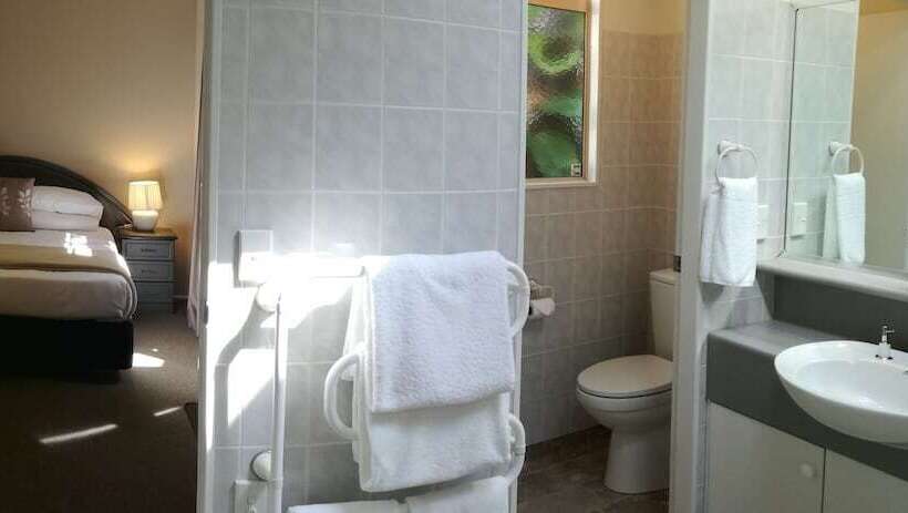 Люкс, Pacific Motor Inn